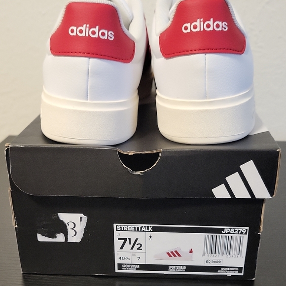 Adidas Men's 7.5, Women's 8.5 White and Red Streettalk - Picture 2 of 10